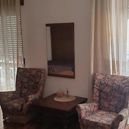 דירה Oleggio Apartment אולג'ו