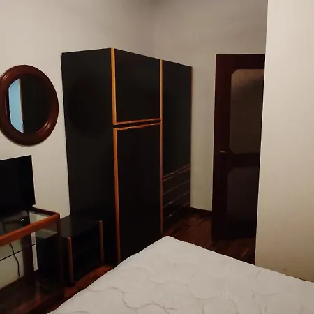 Oleggio Apartment *