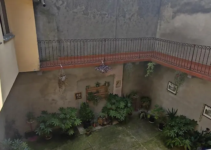 Oleggio Apartment オレッジョ