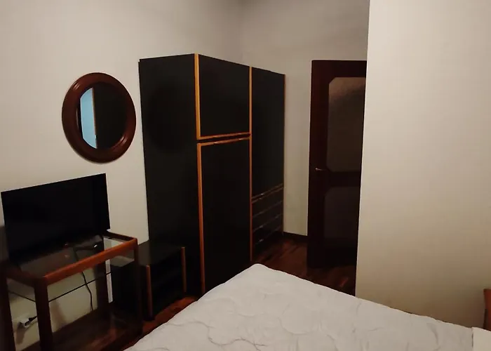 Oleggio Apartment *
